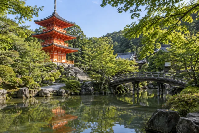 旅行写真を彩釉モザイクタイル浮彫ポスターに変換するプロンプト